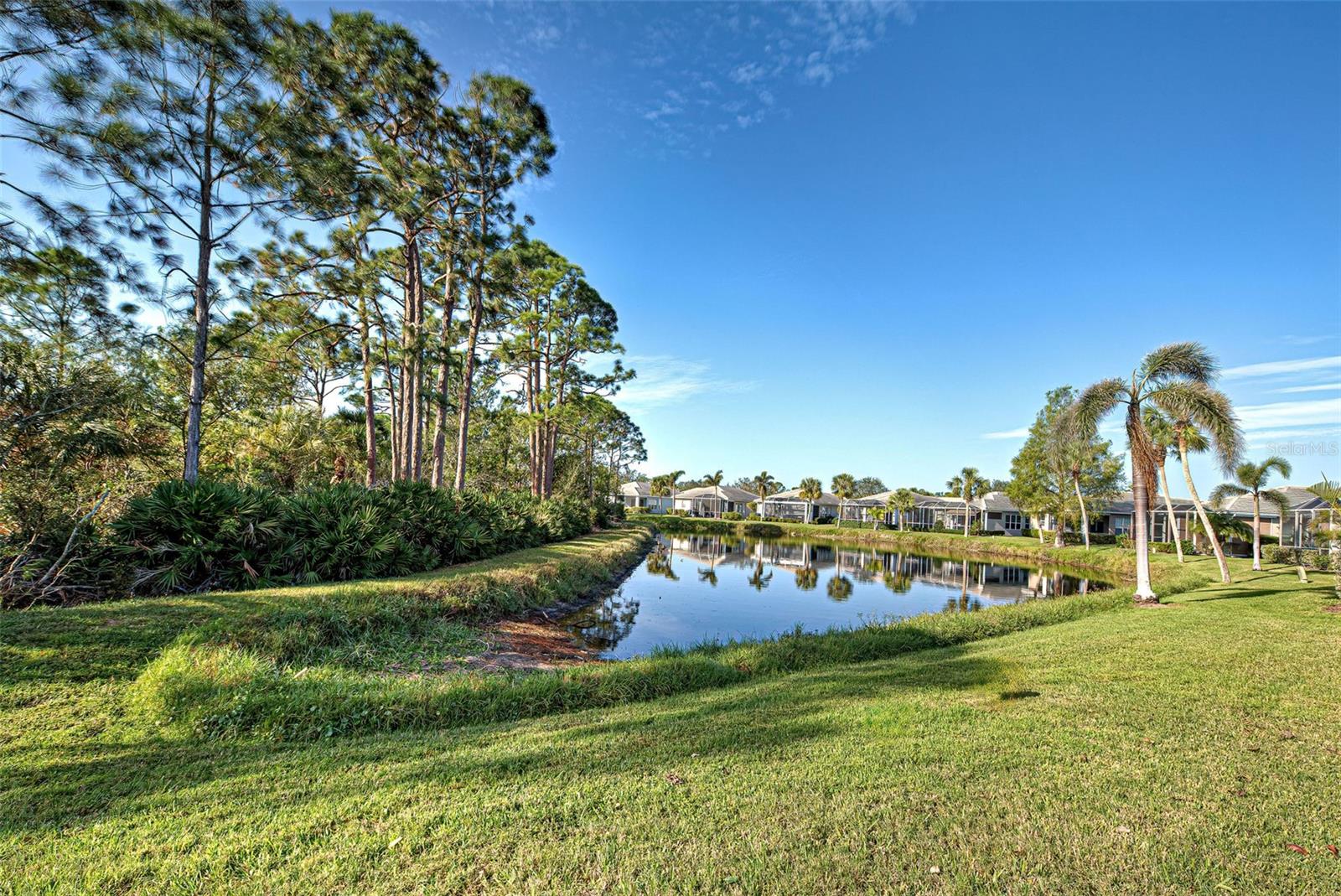 BUCKINGHAM MEADOWS 02 ST ANDREWS EAST PH 01 - Residential