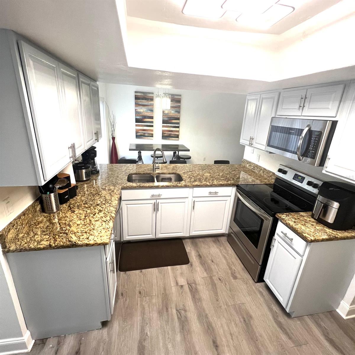 Photo 6 of 12 of 7014 ALTURAS COURT townhome