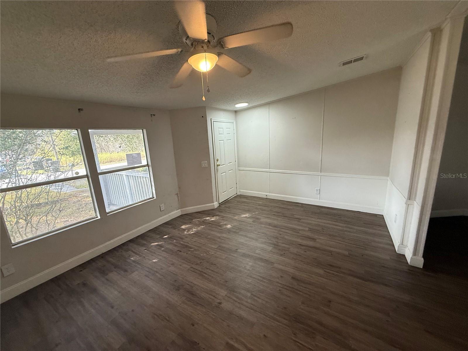 ROLLINGLEN PH 04 - Residential