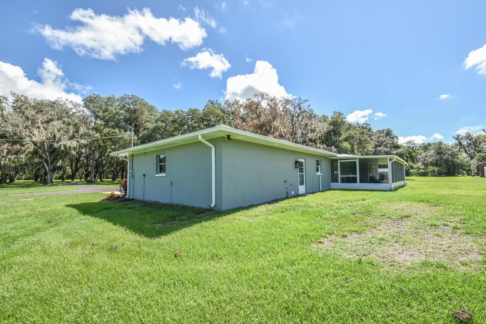 Photo 31 of 46 of 809 E KEYSVILLE ROAD house