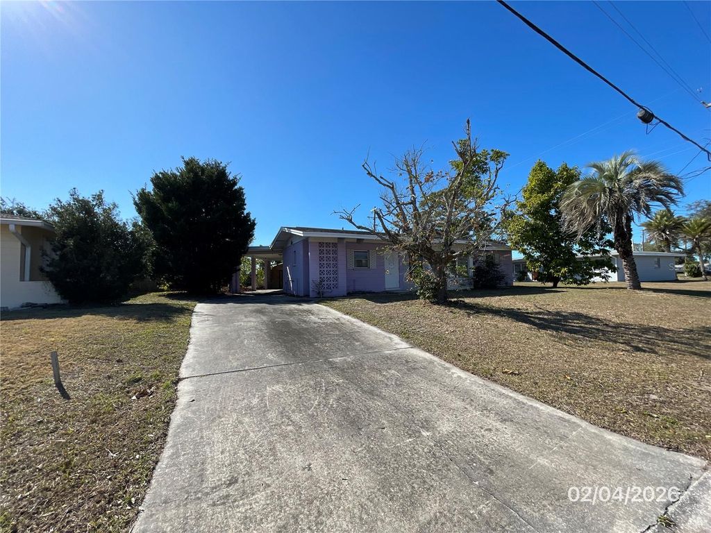 Photo of 1708 Cambridge Drive, Venice, FL 34293 (MLS # A4683493)