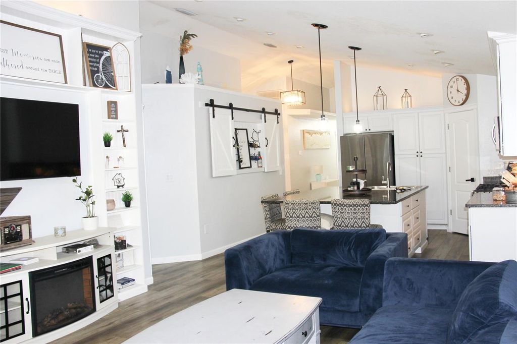 Photo of 5825 Meadowpark Place, Lithia, FL 33547 (MLS # TB8467865)