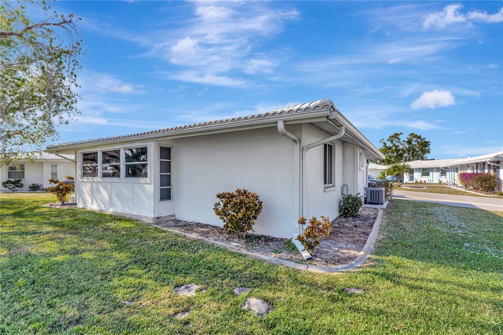 511 CIRCLEWOOD DRIVE Q-16