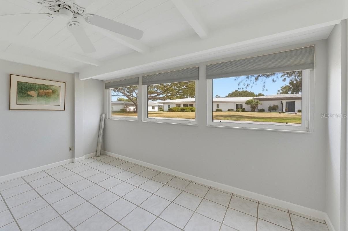 CIRCLE WOODS OF VENICE 1 - Residential