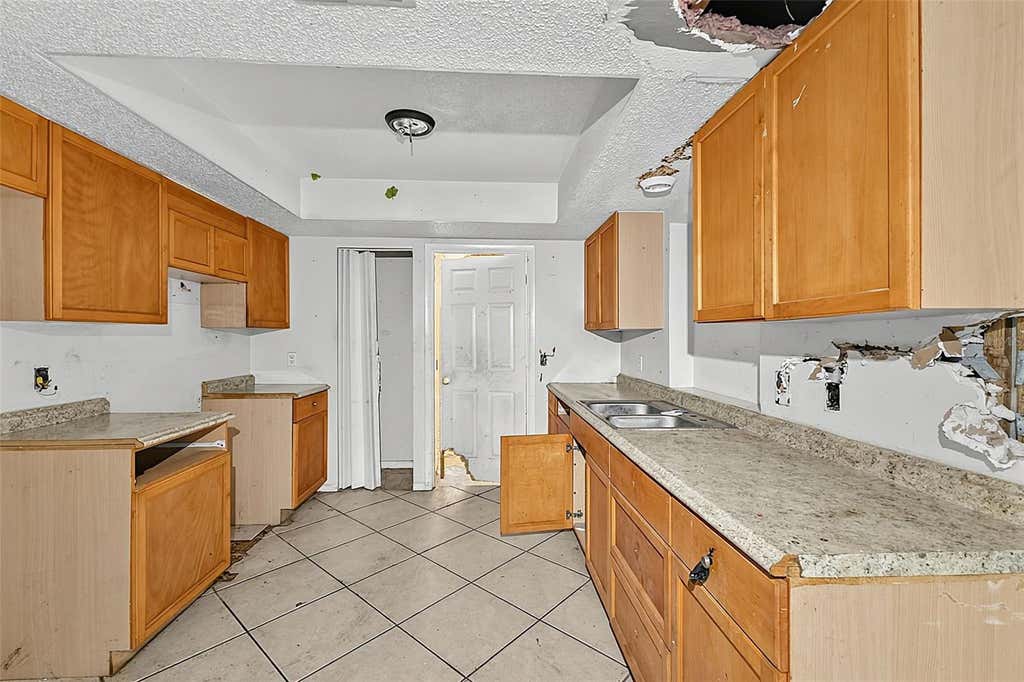 Photo of 4830 Coco Palm Drive, Sebring, FL 33870 (MLS # O6425716)