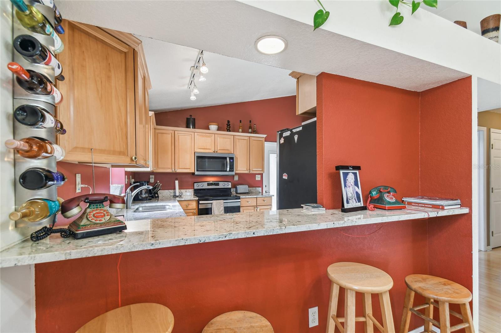 TREEHOUSES AT MOHR LOOP - Residential Lease