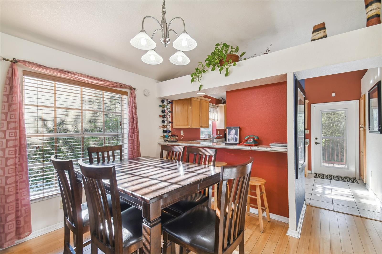 TREEHOUSES AT MOHR LOOP - Residential Lease