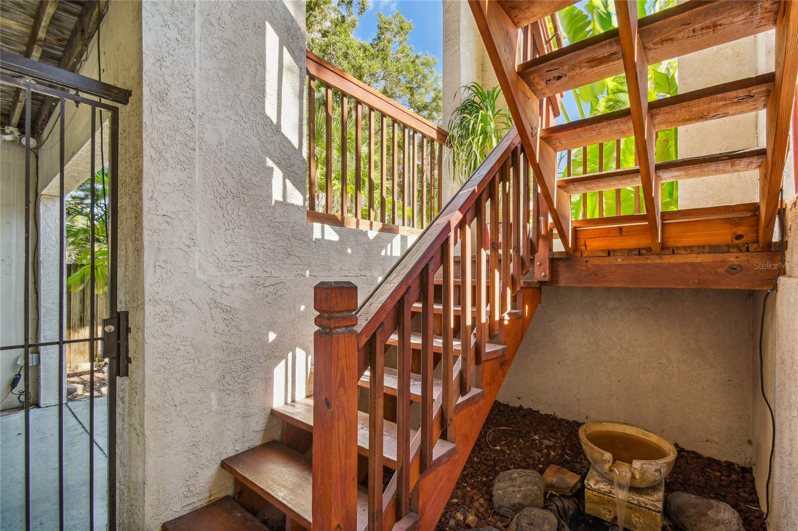 TREEHOUSES AT MOHR LOOP - Residential Lease