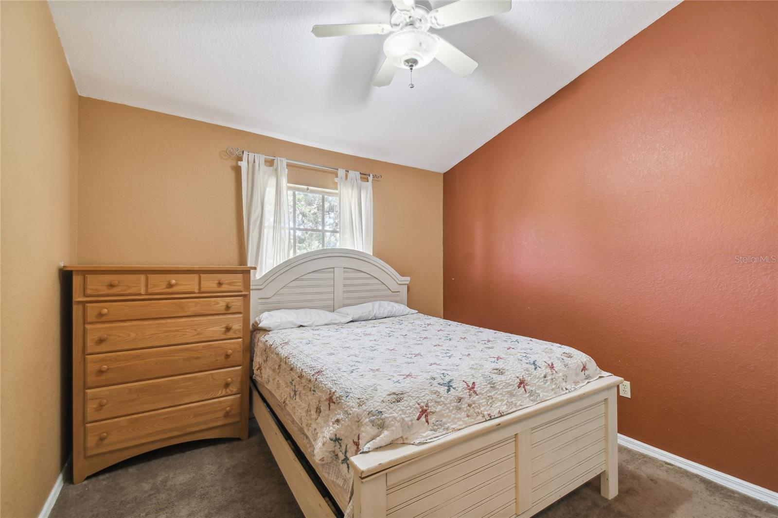 TREEHOUSES AT MOHR LOOP - Residential Lease