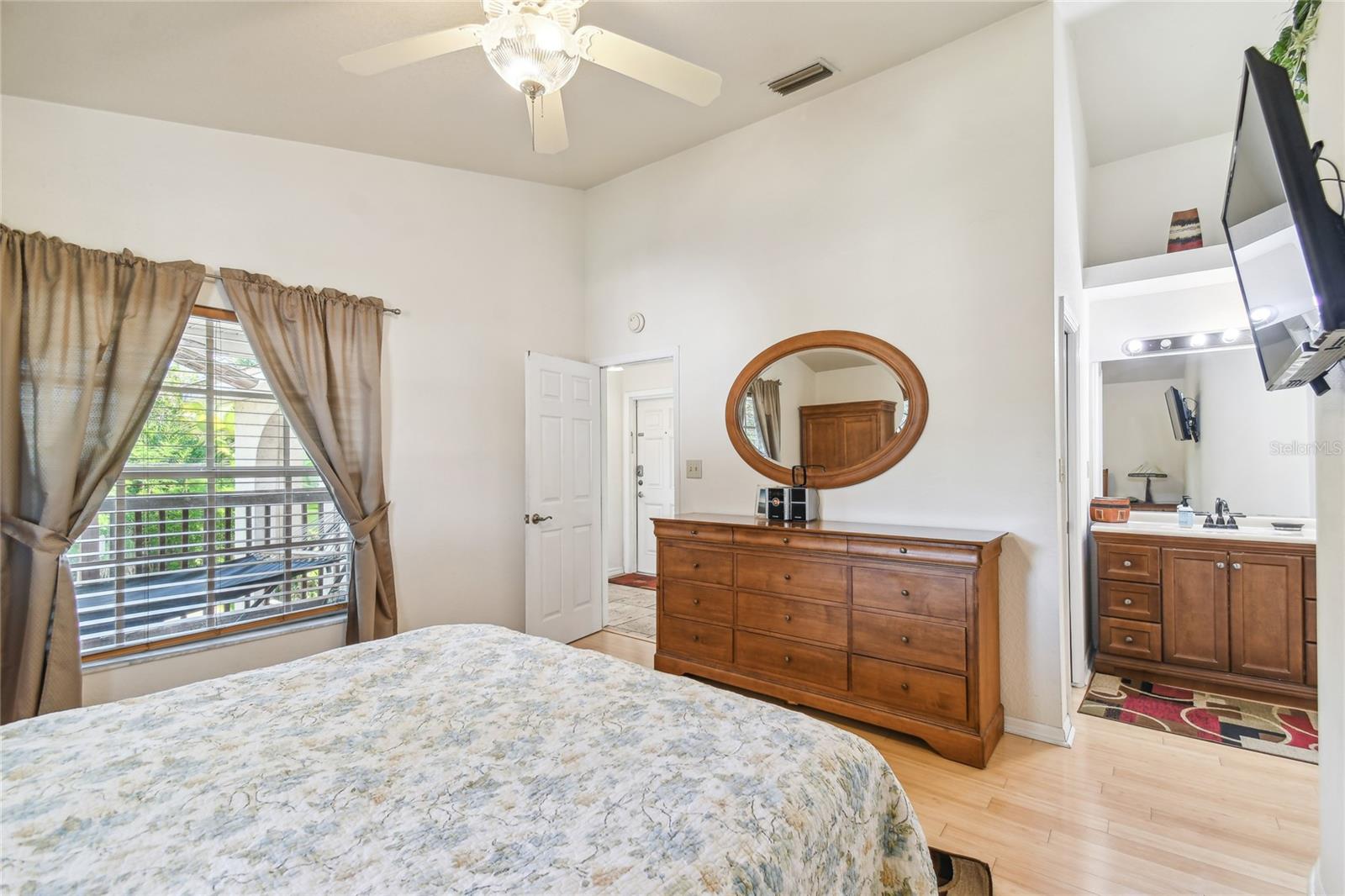 TREEHOUSES AT MOHR LOOP - Residential Lease