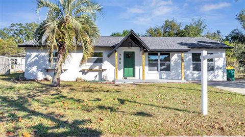 A home in DELAND