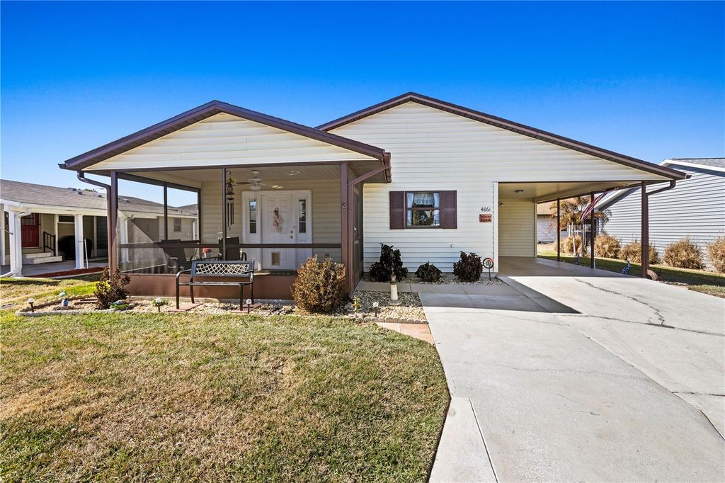 Photo of 4861 Colonnades Circle E, Lakeland, FL 33811 (MLS # L4959099)