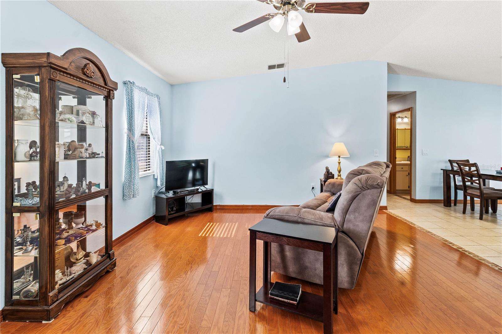 4861 COLONNADES CIRCLE E