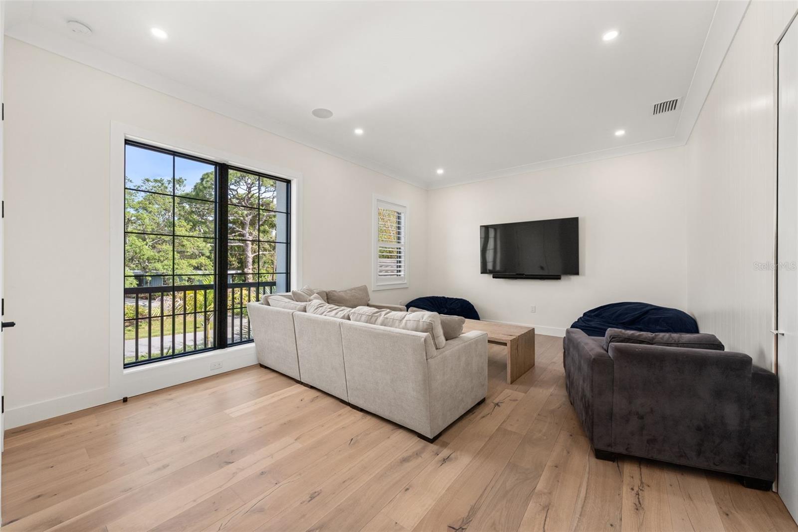 OYSTER BAY ESTATES - Residential