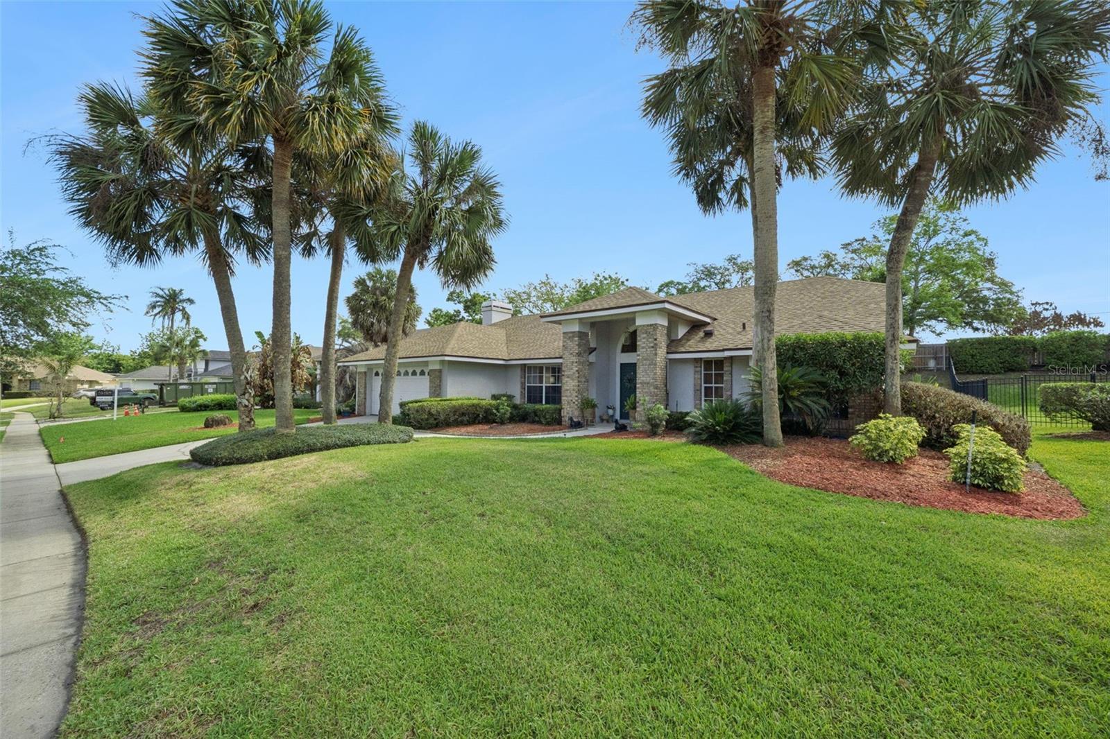 8455 ISLAND PALM CIRCLE