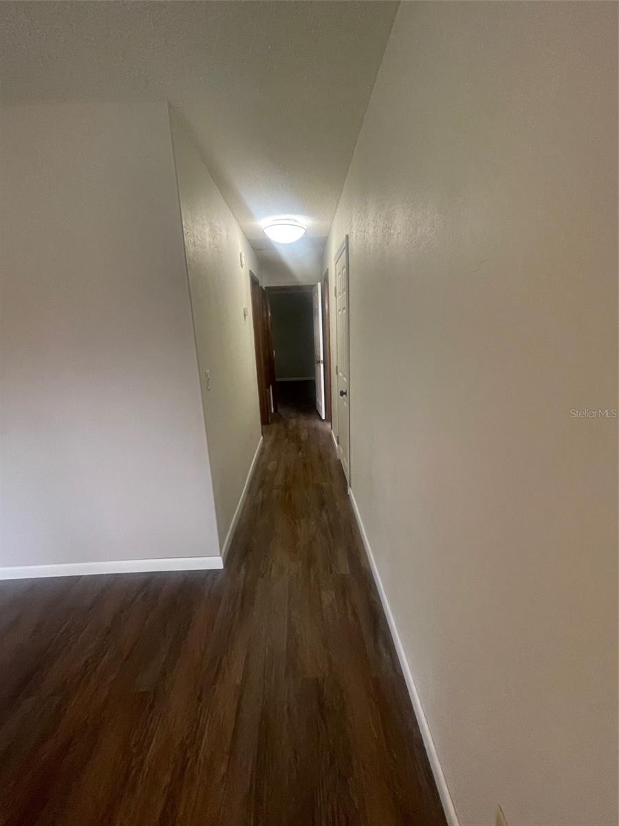 PINE RUN ESTATE - Residential Lease