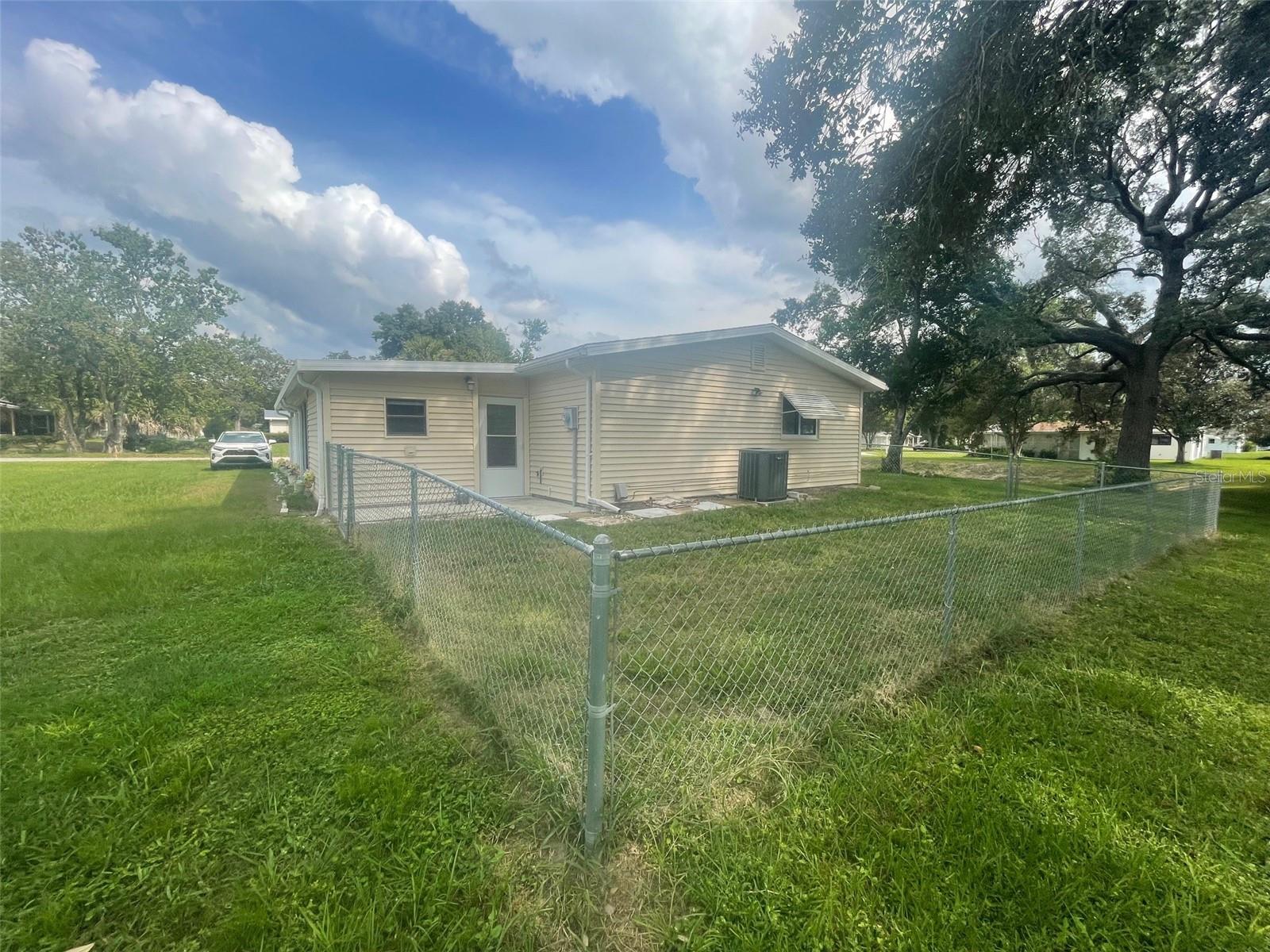 PINE RUN ESTATE - Residential Lease