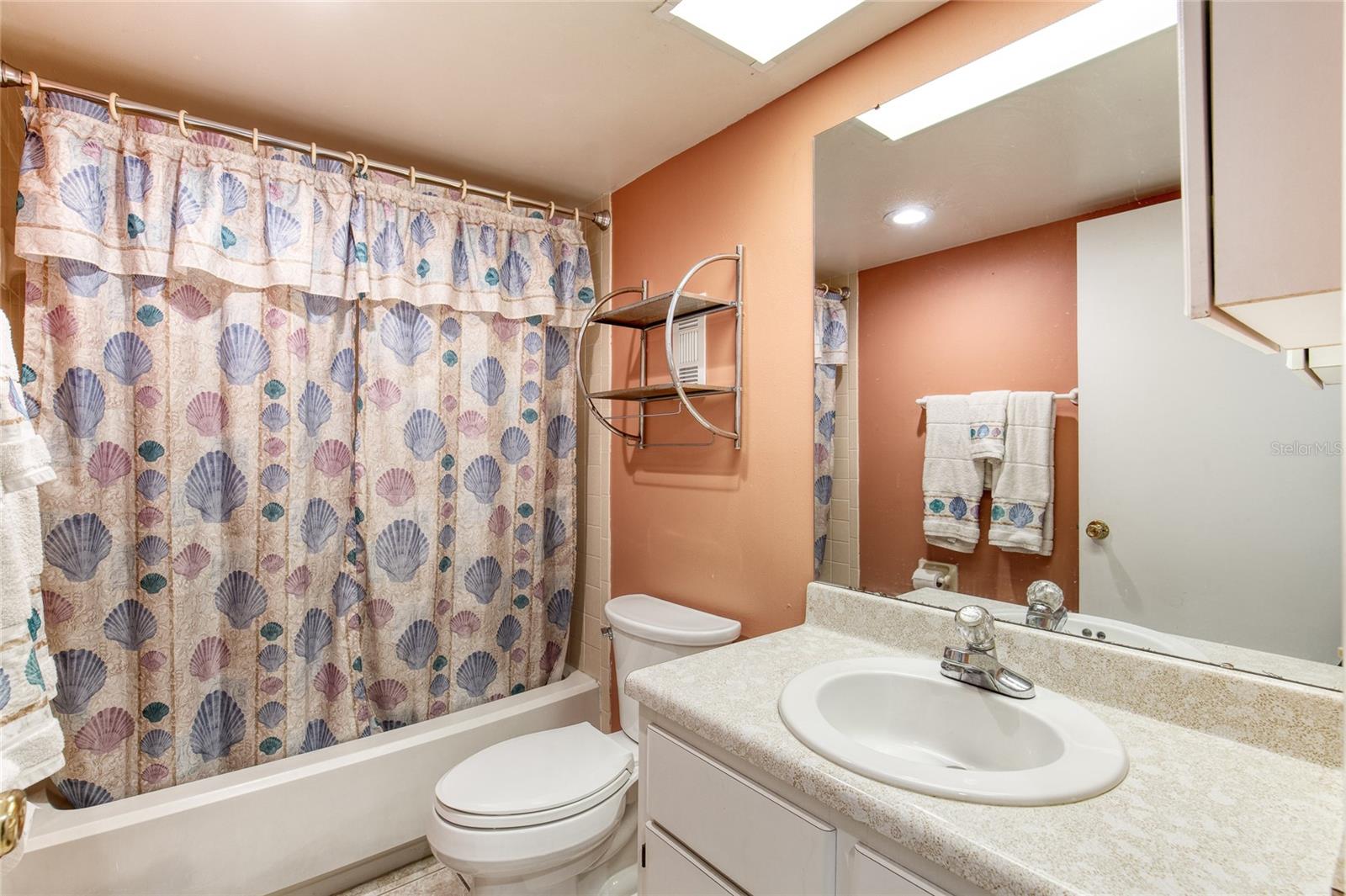 INDIES HOUSE CONDO - Residential