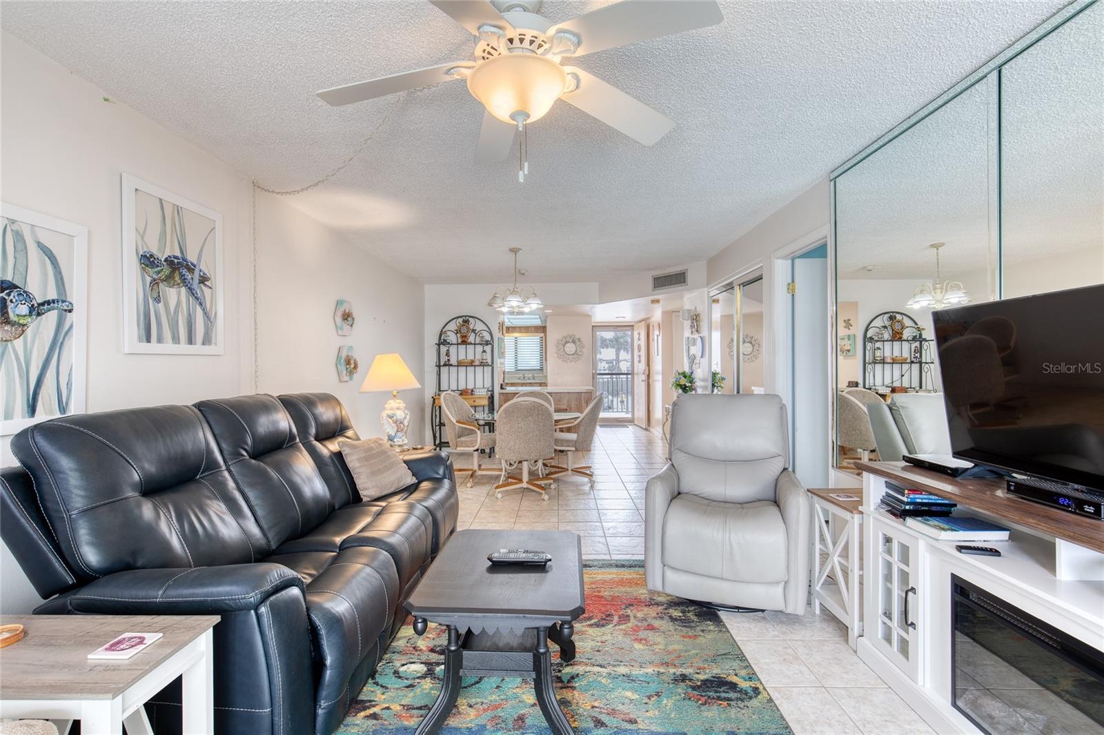 INDIES HOUSE CONDO - Residential