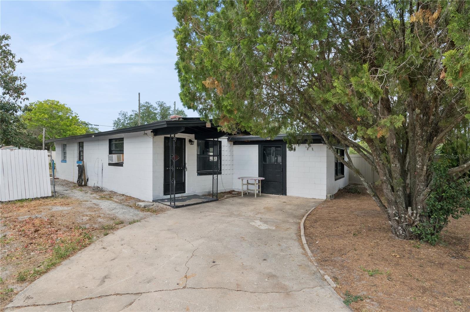 114 SPRING LAKE CIRCLE