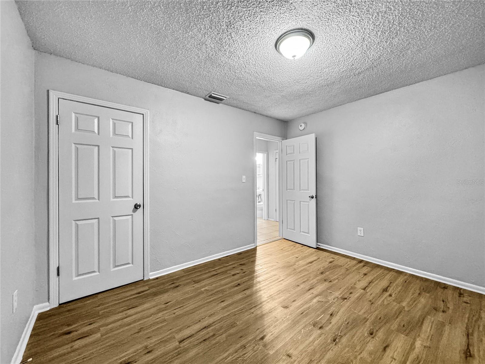 SUNSET HEIGHTS REV - Residential Lease