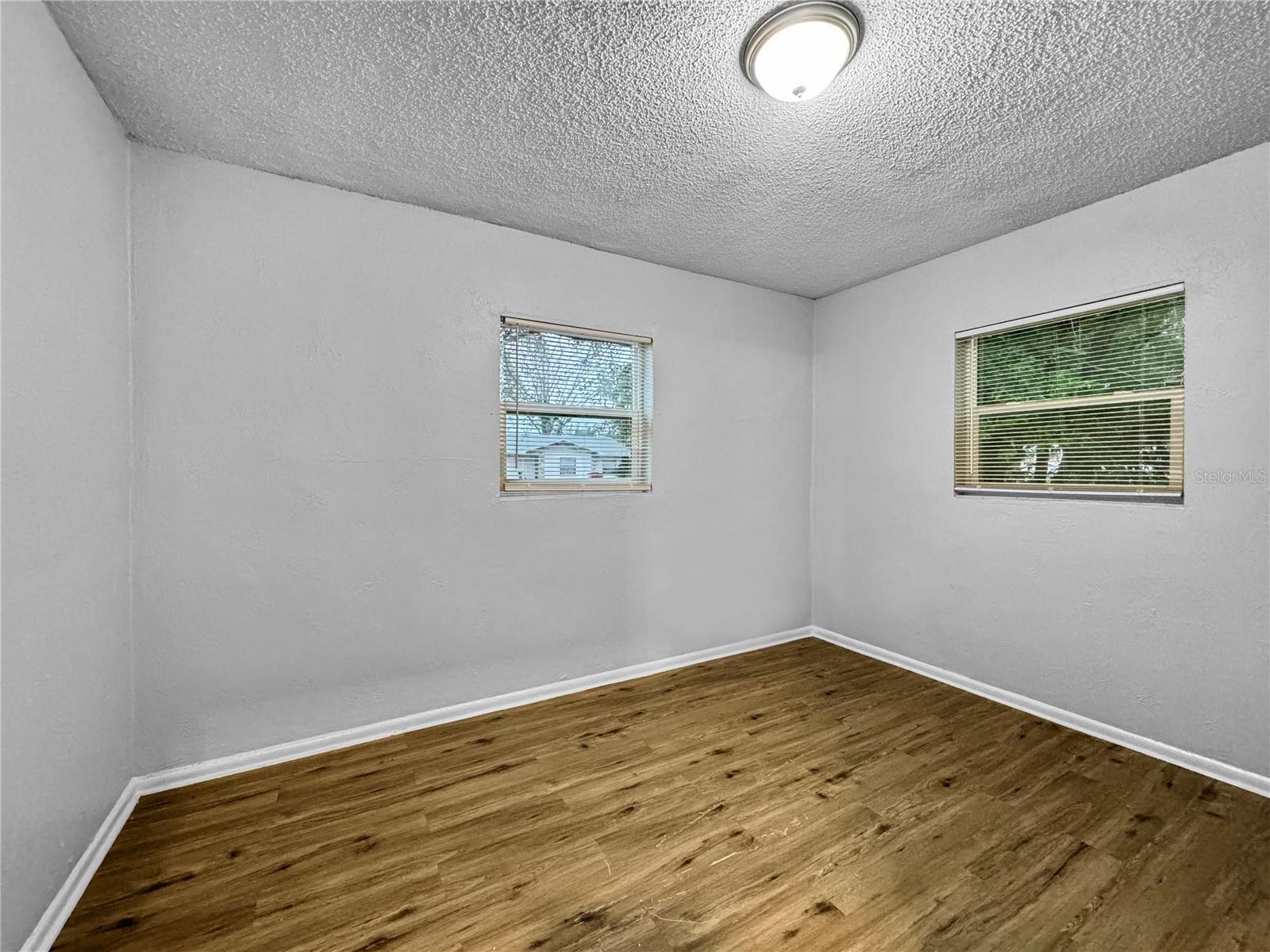 SUNSET HEIGHTS REV - Residential Lease