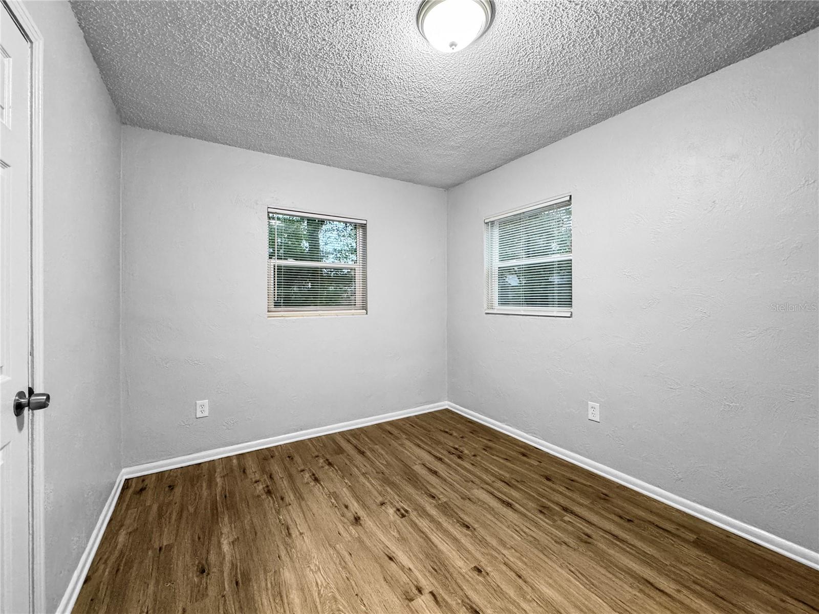 SUNSET HEIGHTS REV - Residential Lease