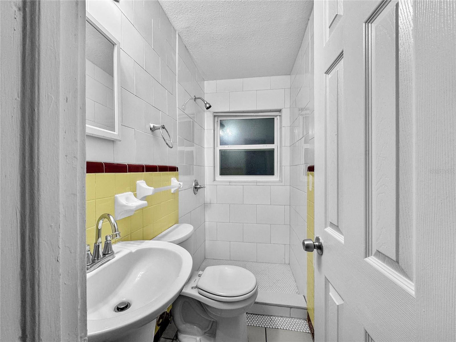 SUNSET HEIGHTS REV - Residential Lease