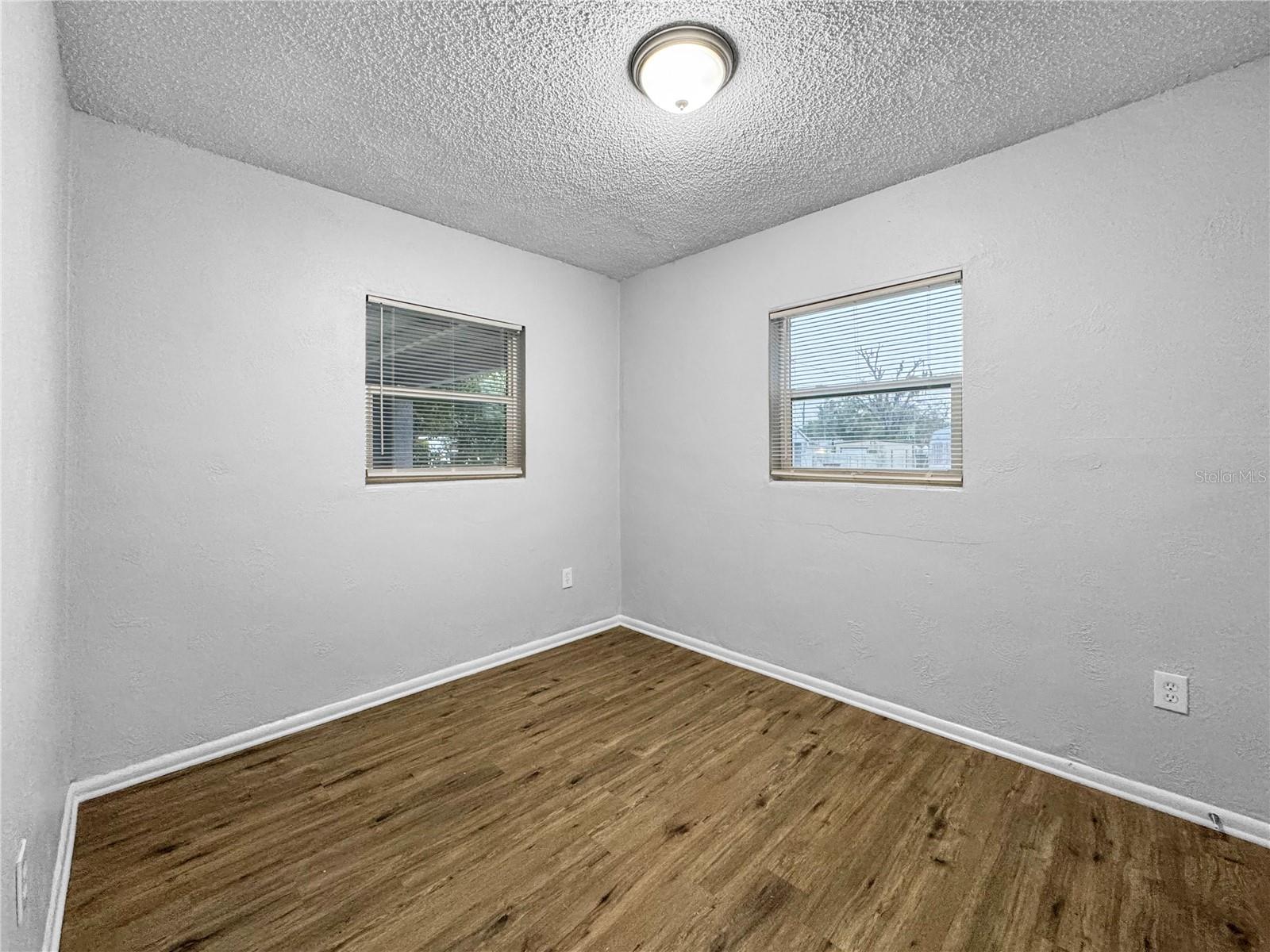 SUNSET HEIGHTS REV - Residential Lease