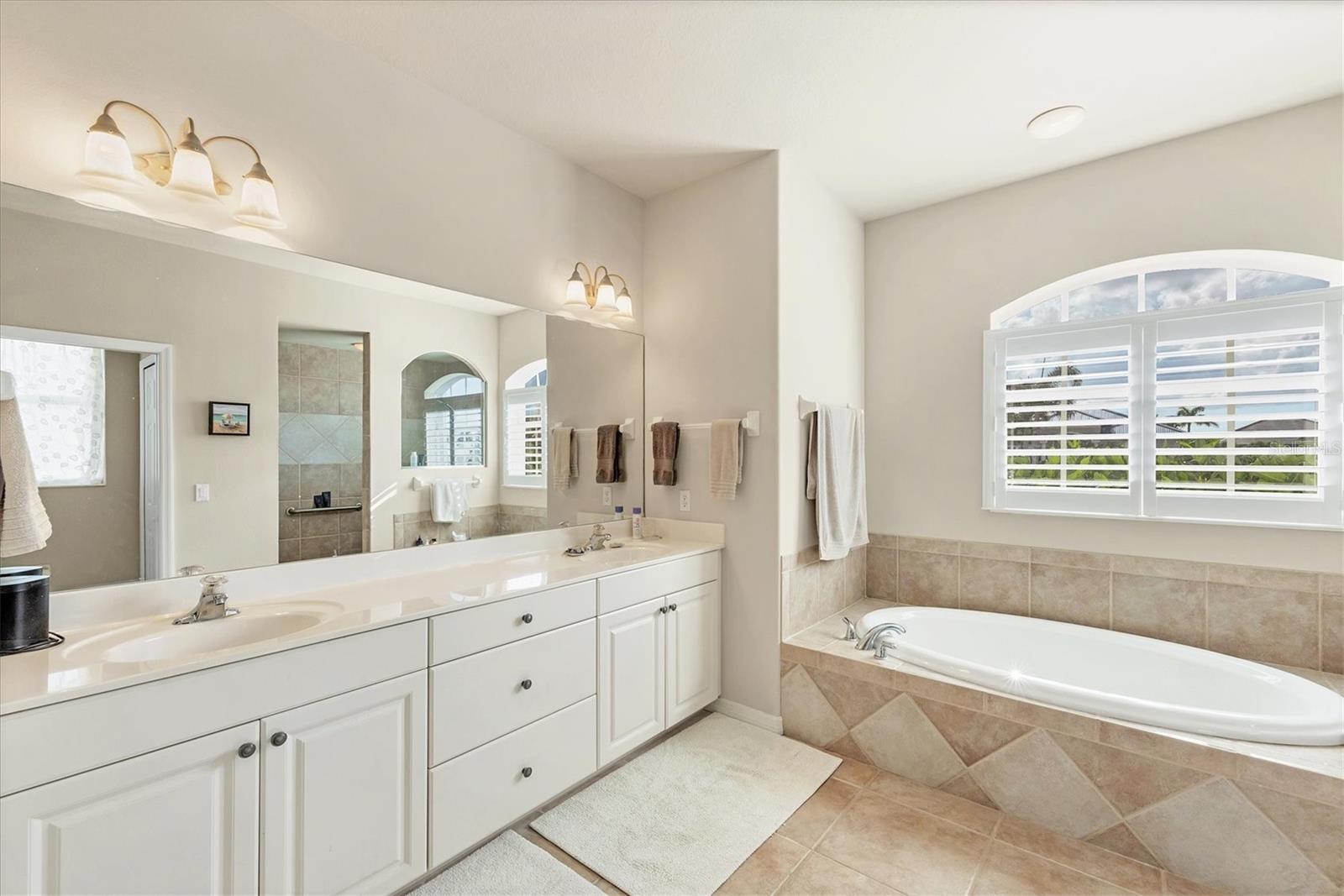 CAPE HAZE WINDWARD - Residential