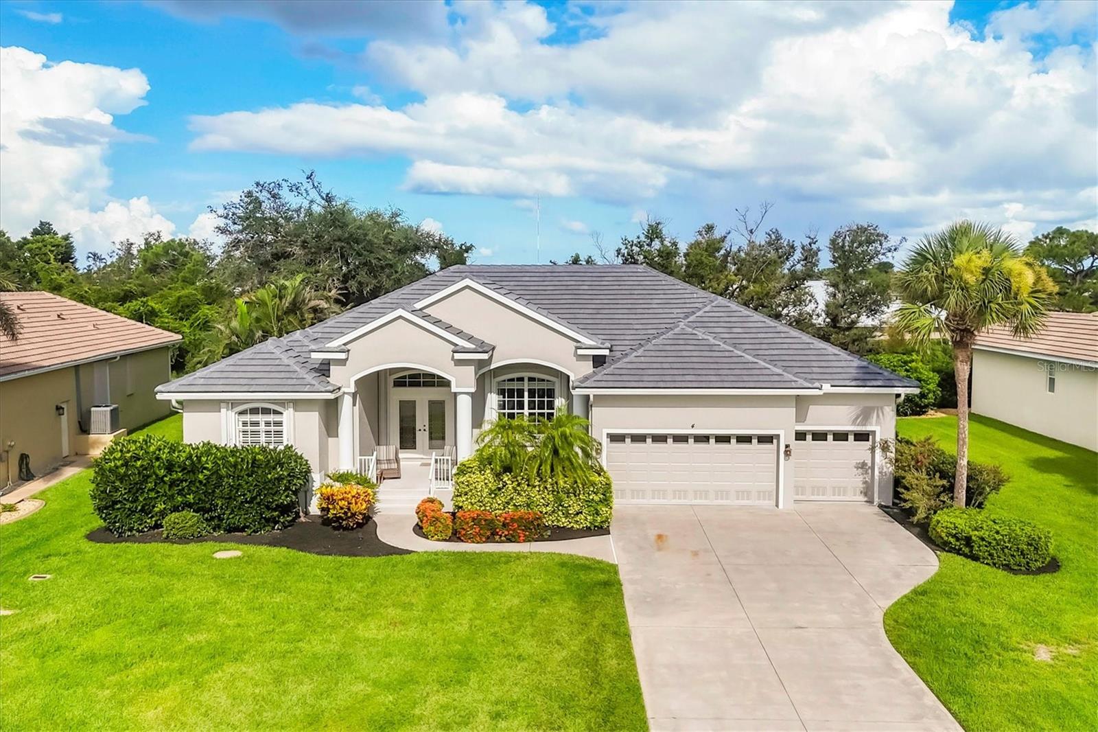 4 WINDWARD WAY