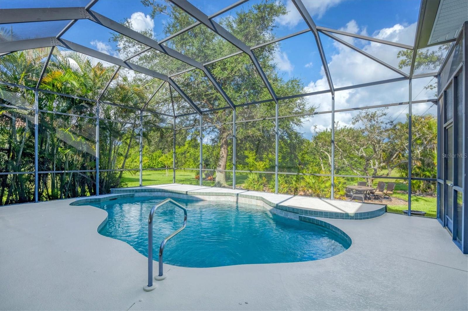 CAPE HAZE WINDWARD - Residential