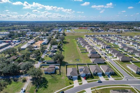 A home in WINTER HAVEN