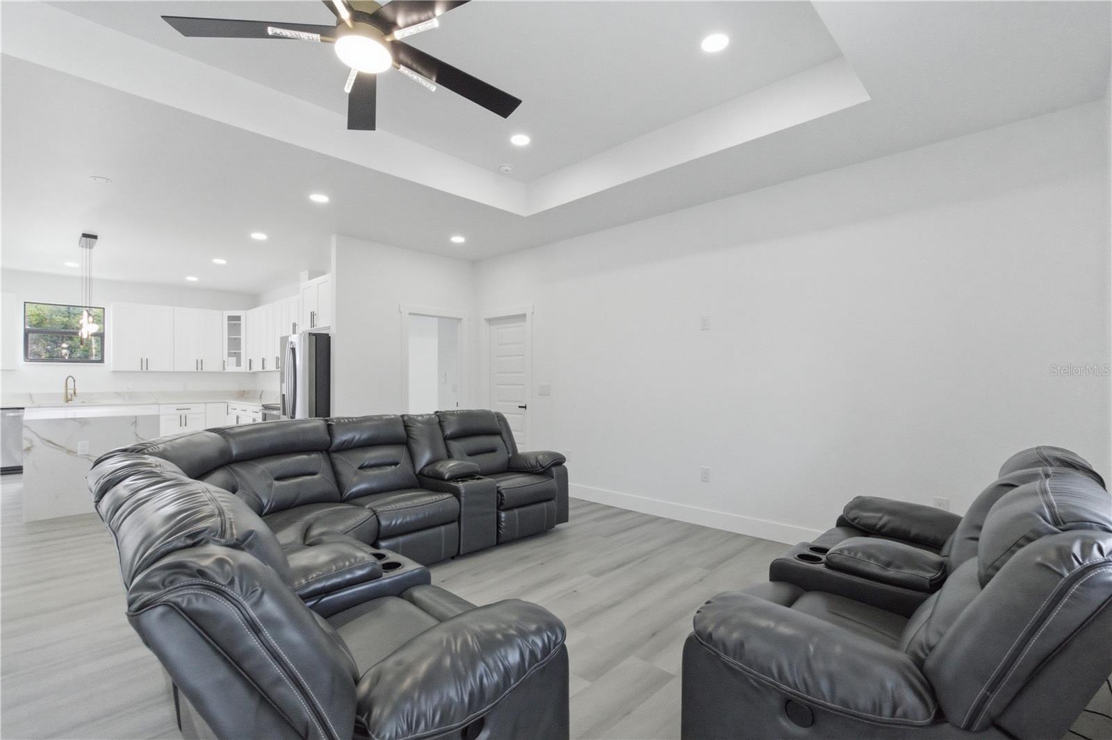 ORCHID LAKE 1ST ADD - Residential