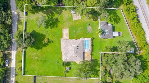 A home in EDGEWATER