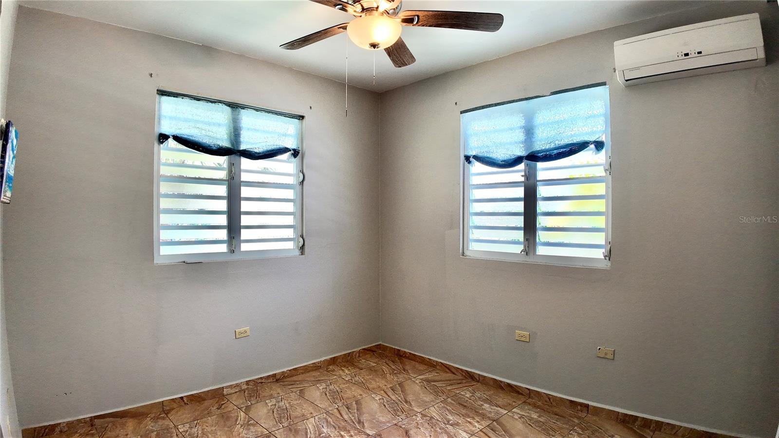 COZY CRUCES HOME - Residential