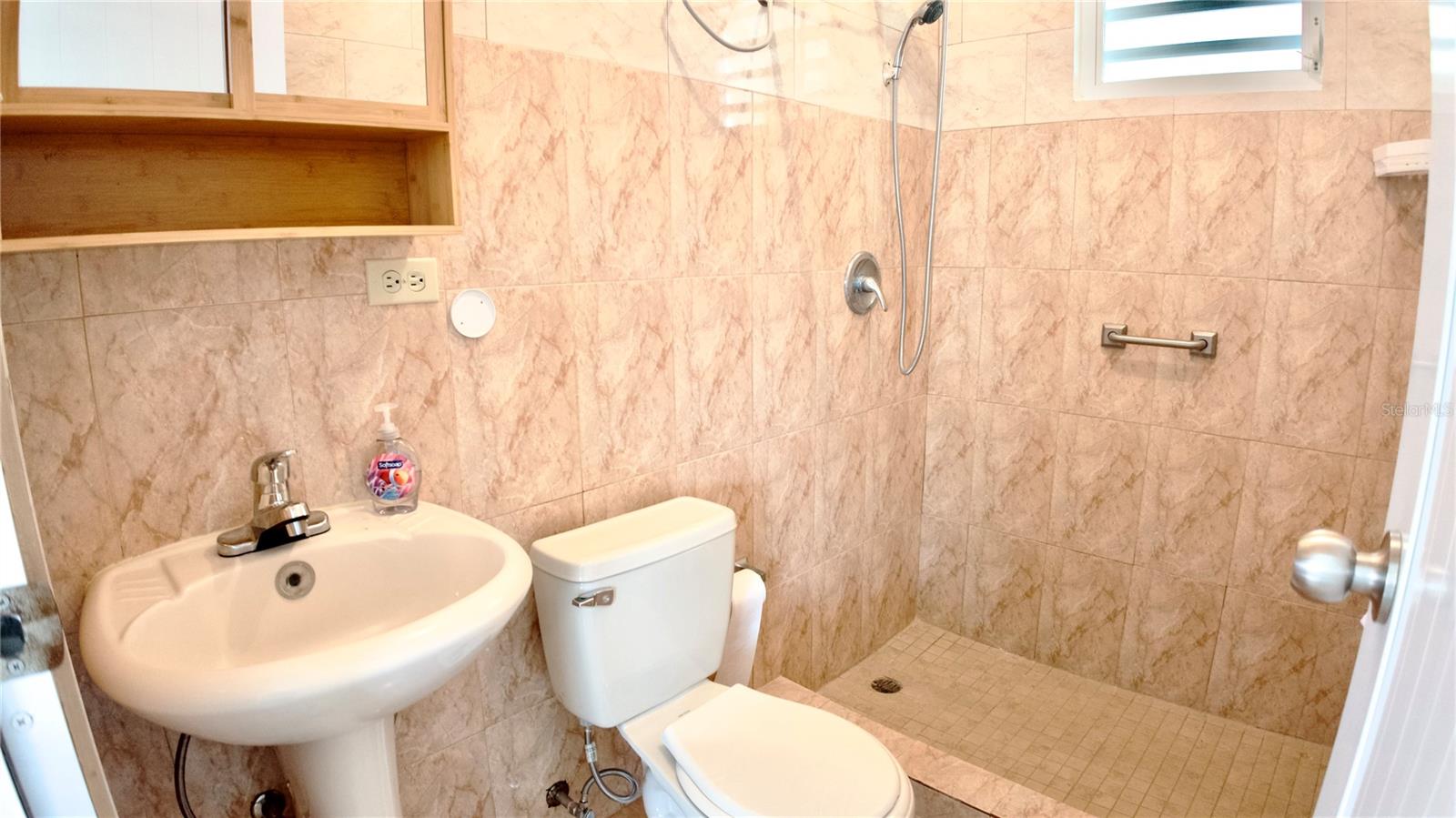 COZY CRUCES HOME - Residential