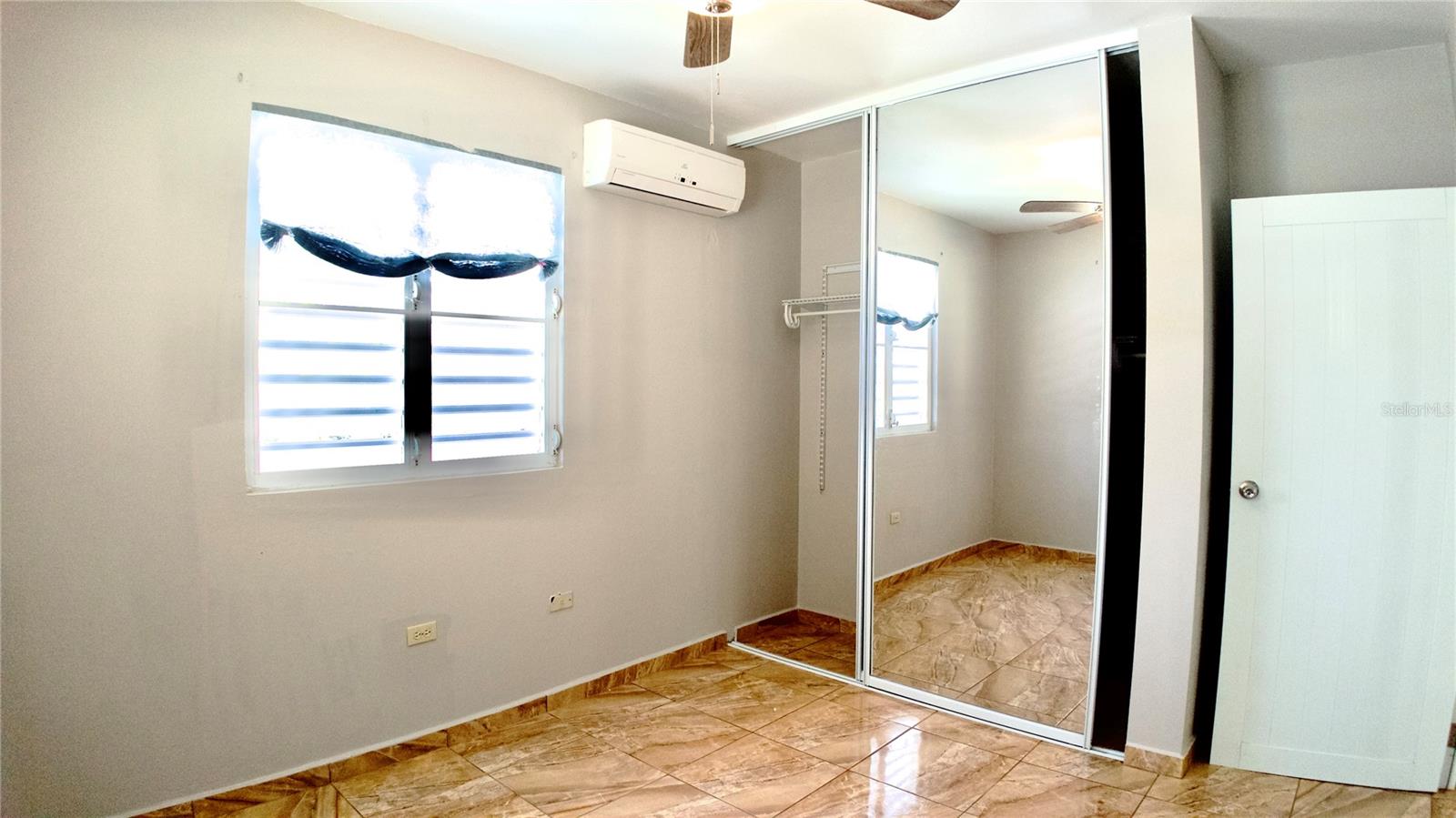 COZY CRUCES HOME - Residential