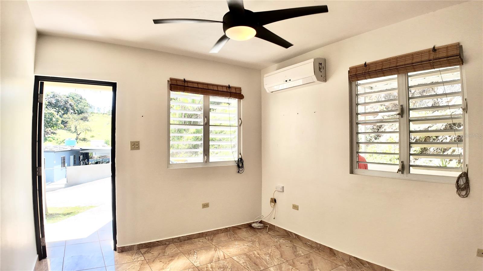 COZY CRUCES HOME - Residential