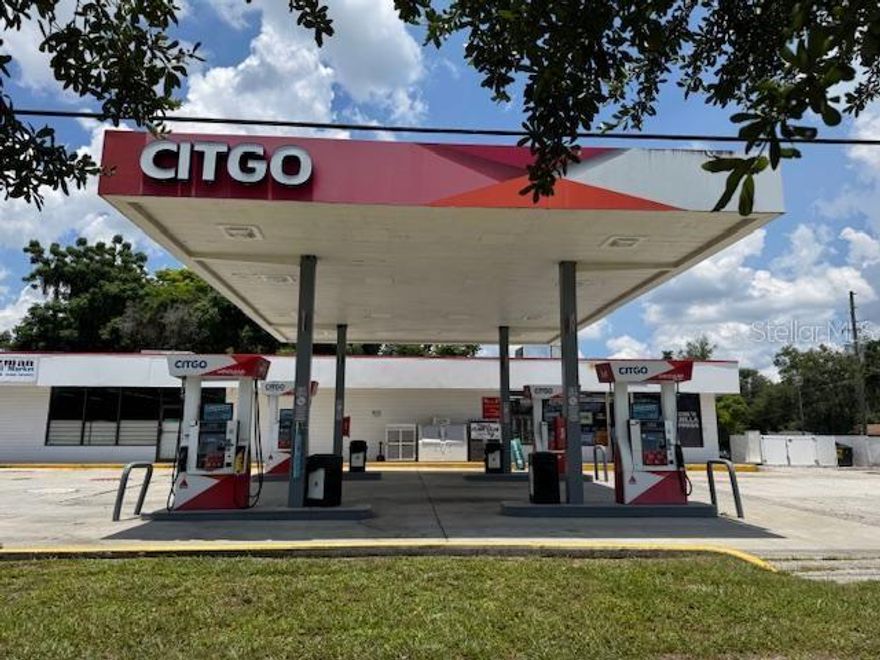 THIS IS A PERFECT OPPORTUNITY TO TAKE OVER EXISTING BUSINESS.  REAL ESTATE NOT INCLUDED. BUYER TO SIGN A NEW LEASE AGREEMENT TO THE OWNER OF THE BUILDING. PLEASE VISIT THE SIGHT TO APPRECIATE THE BUSINESS.