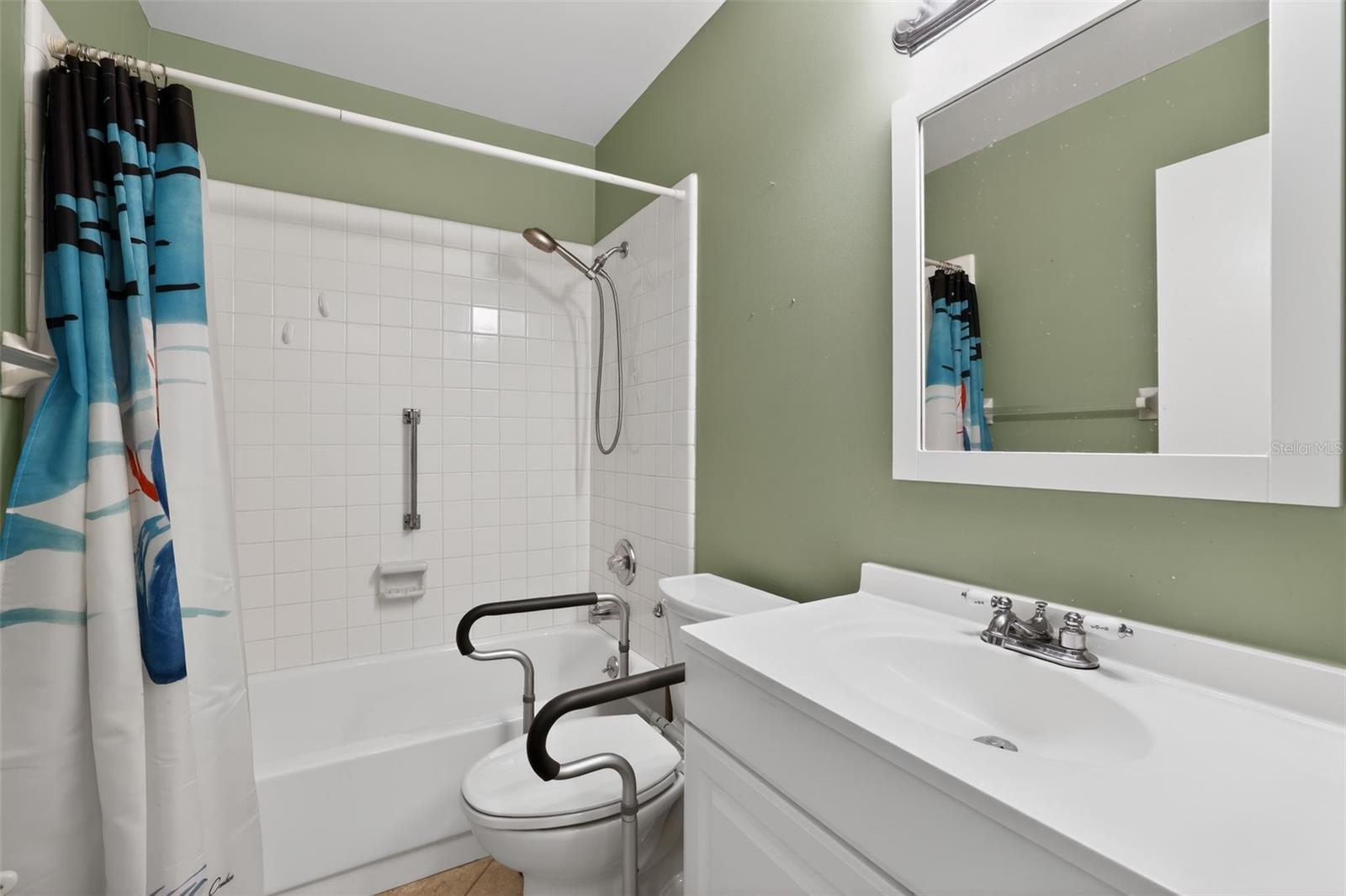 HIGHGATE E CONDO - Residential