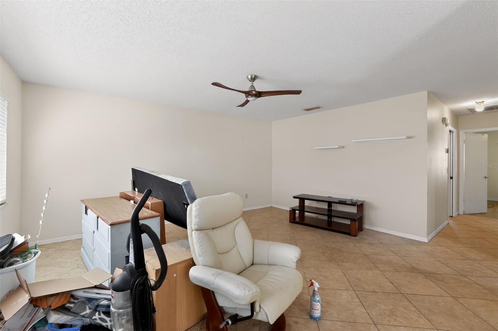 HIGHGATE E CONDO - Residential