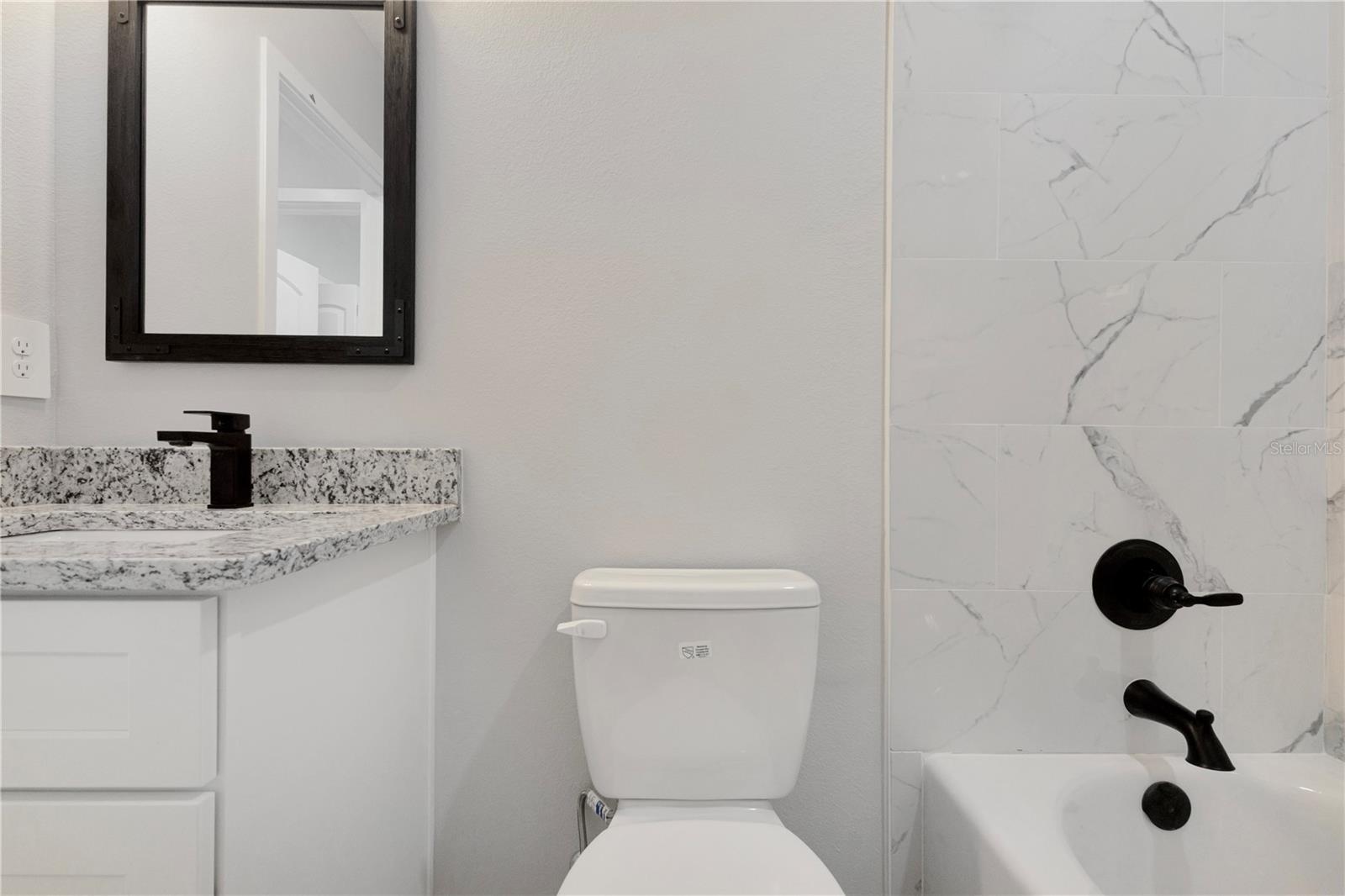 BELLEVIEWS SUNNY SKYES - Residential