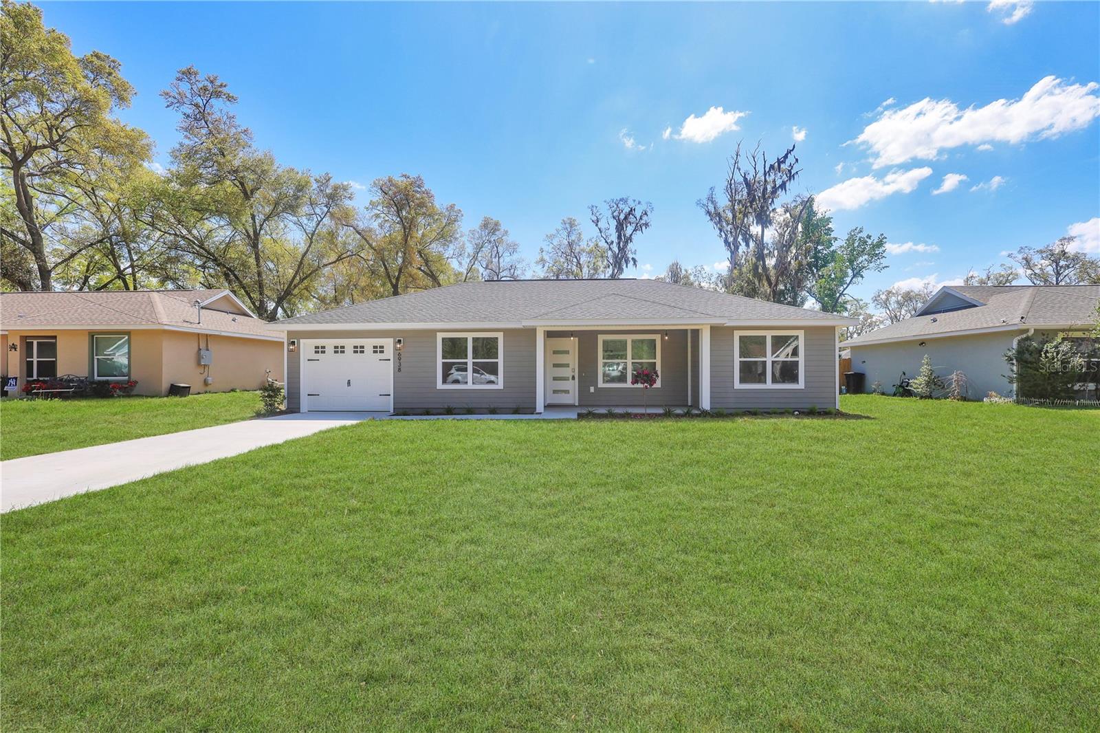 BELLEVIEWS SUNNY SKYES - Residential