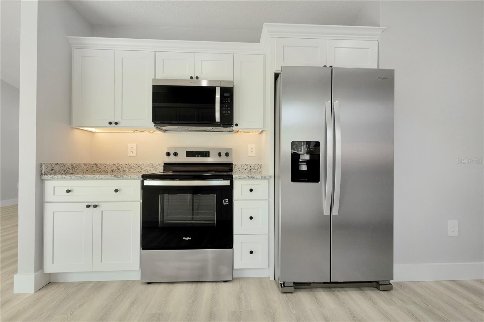 BELLEVIEWS SUNNY SKYES - Residential