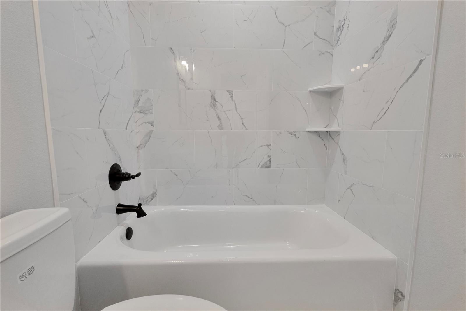 BELLEVIEWS SUNNY SKYES - Residential