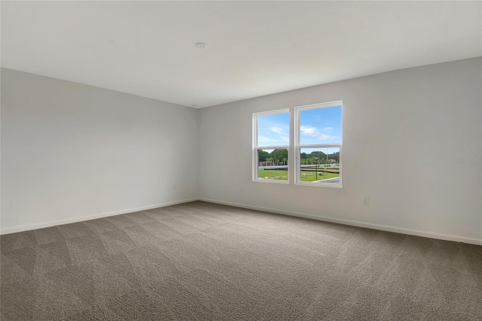 SEASONS AT MAGNOLIA POINTE - Residential