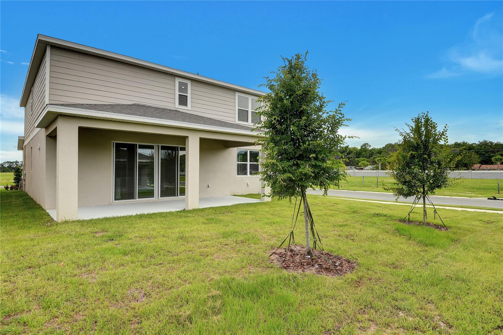 SEASONS AT MAGNOLIA POINTE - Residential