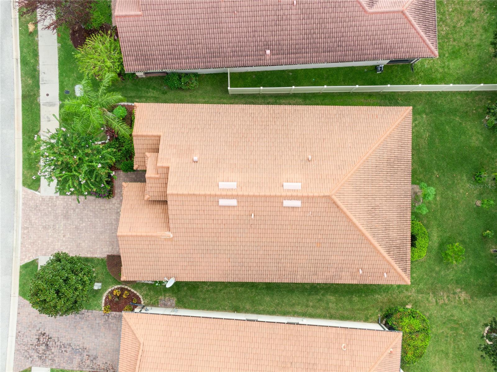 1855 ALTAVISTA CIRCLE