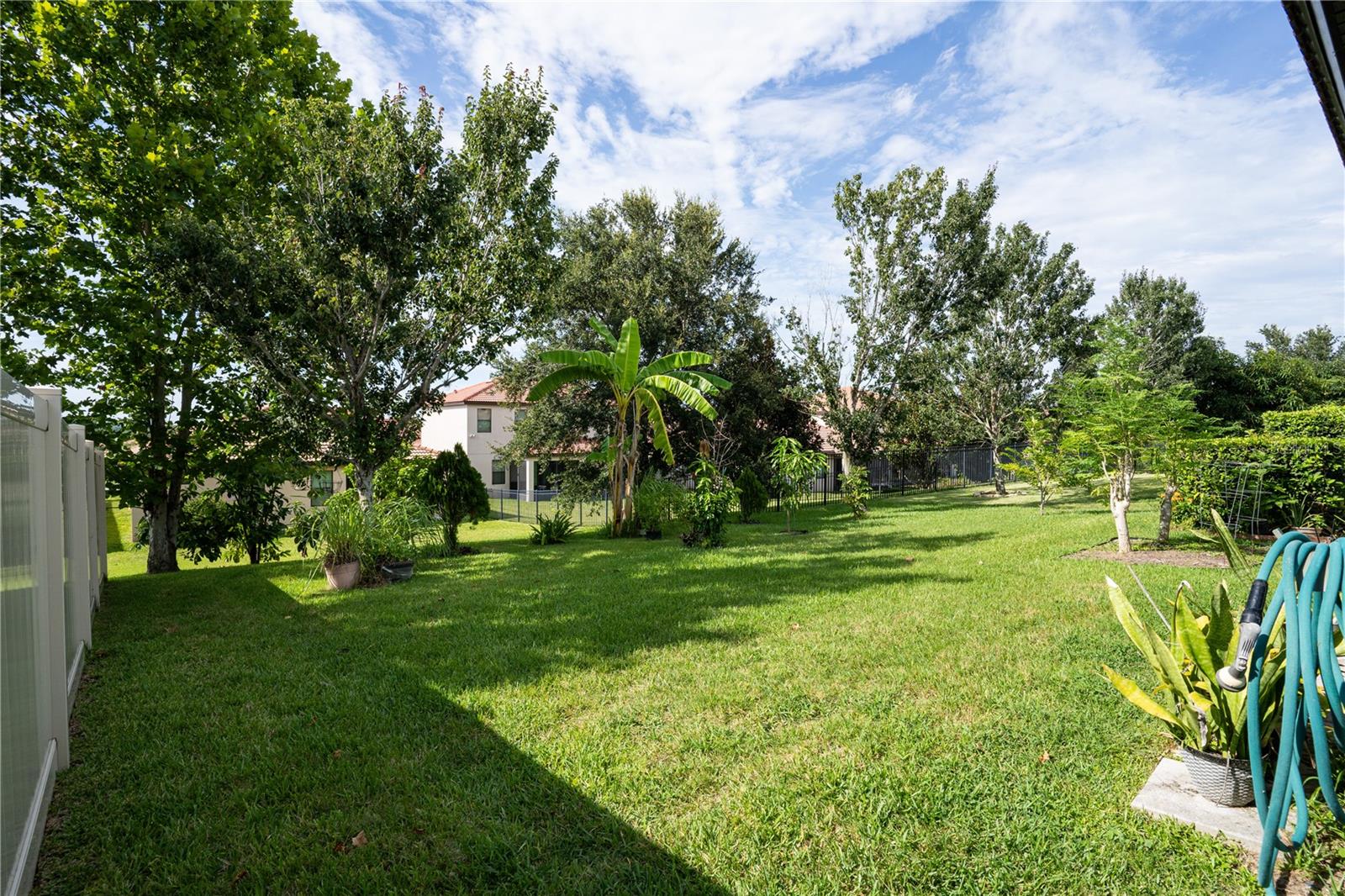 1855 ALTAVISTA CIRCLE